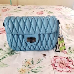 NWT Badgley Mischka Mini Quilted Messenger Bag 💢PRICE FIRM Not Accepting Offers